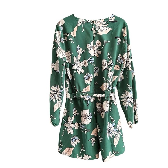 Carolina Belle Romper Women's Size 6 Green Floral VNeck Long Sleeve Short Belted - Picture 4 of 6